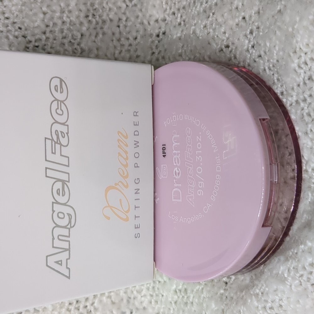 TYS BEAUTY Angel Face Setting Powder in Dream, 9g/0.31oz - Picture 8 of 10